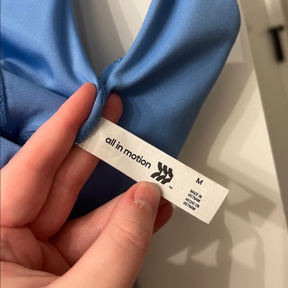All in Motion Sky Blue Activewear Top - Picture 3 of 4